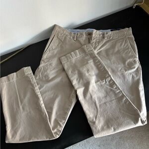Men's slim fit khaki tan pants